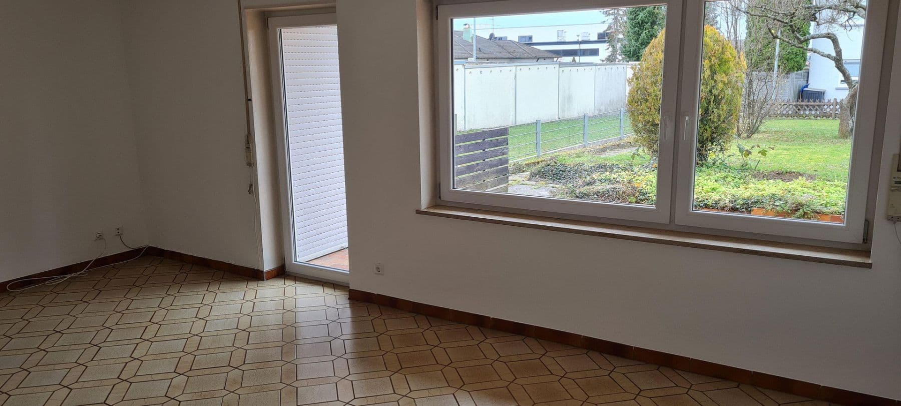 Prenájom domu 107 m², pozemek 239 m², Ehningen, Bádensko-Wurttembersko Prenájom domu 107 m², pozemek 239 m², Ehningen, Bádensko-Wurttembersko