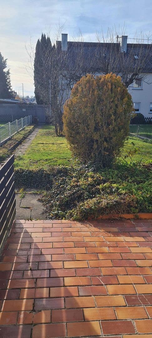 Prenájom domu 107 m², pozemek 239 m², Ehningen, Bádensko-Wurttembersko Prenájom domu 107 m², pozemek 239 m², Ehningen, Bádensko-Wurttembersko