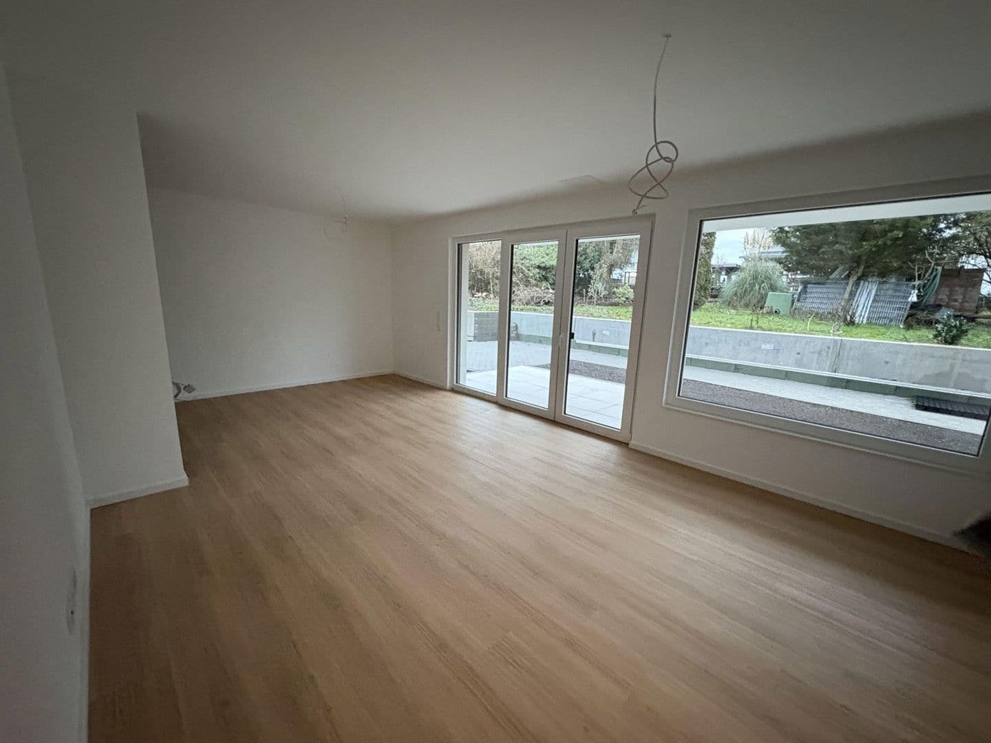 Prenájom bytu 2-izbový 75 m², Eschringerstraße, Saarbrücken, Sársko Prenájom bytu 2-izbový 75 m², Eschringerstraße, Saarbrücken, Sársko