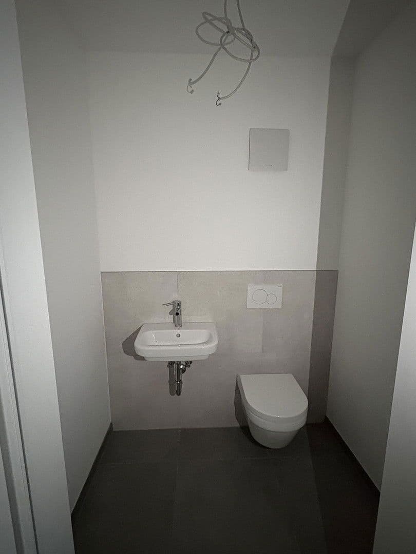 Prenájom bytu 2-izbový 75 m², Eschringerstraße, Saarbrücken, Sársko Prenájom bytu 2-izbový 75 m², Eschringerstraße, Saarbrücken, Sársko