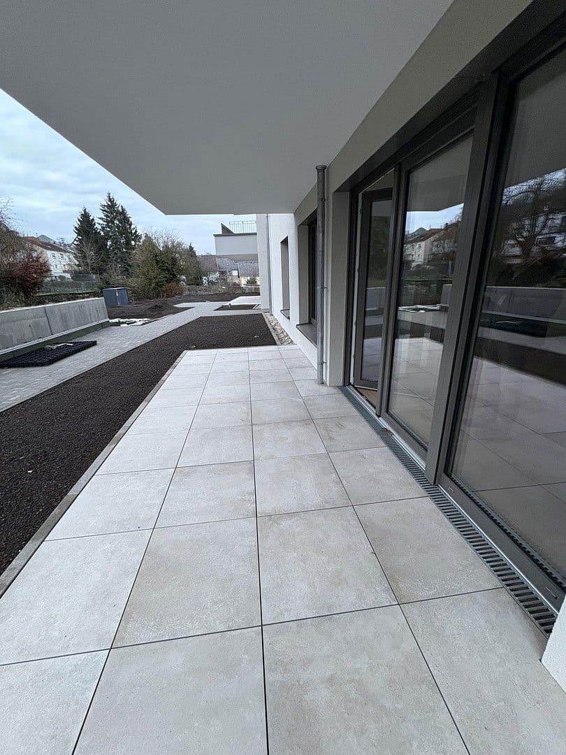 Prenájom bytu 2-izbový 75 m², Eschringerstraße, Saarbrücken, Sársko Prenájom bytu 2-izbový 75 m², Eschringerstraße, Saarbrücken, Sársko