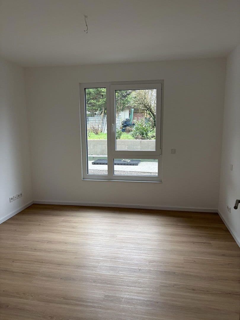 Prenájom bytu 2-izbový 75 m², Eschringerstraße, Saarbrücken, Sársko Prenájom bytu 2-izbový 75 m², Eschringerstraße, Saarbrücken, Sársko