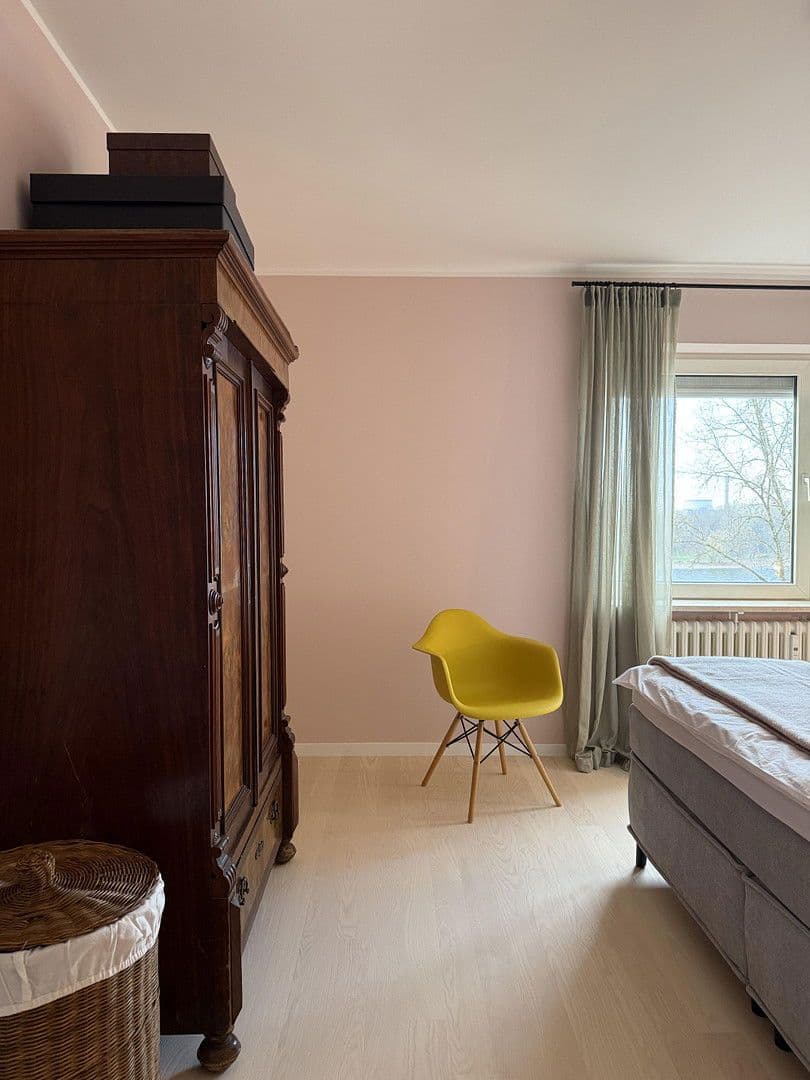 Prenájom bytu 3-izbový 70 m², Köln, Severné Porýnie - Westfálsko Prenájom bytu 3-izbový 70 m², Köln, Severné Porýnie - Westfálsko