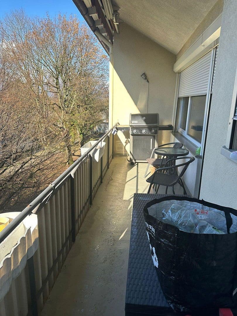 Prenájom bytu 4-izbový 84 m², Röttelnblick 1, Lörrach, Bádensko-Wurttembersko Prenájom bytu 4-izbový 84 m², Röttelnblick 1, Lörrach, Bádensko-Wurttembersko