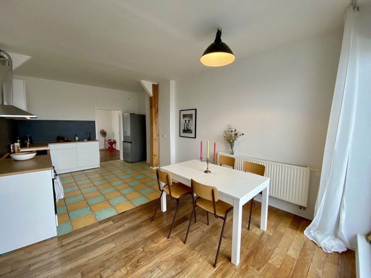 Predaj bytu 4-izbový 112 m², Berlin, Berlín Predaj bytu 4-izbový 112 m², Berlin, Berlín