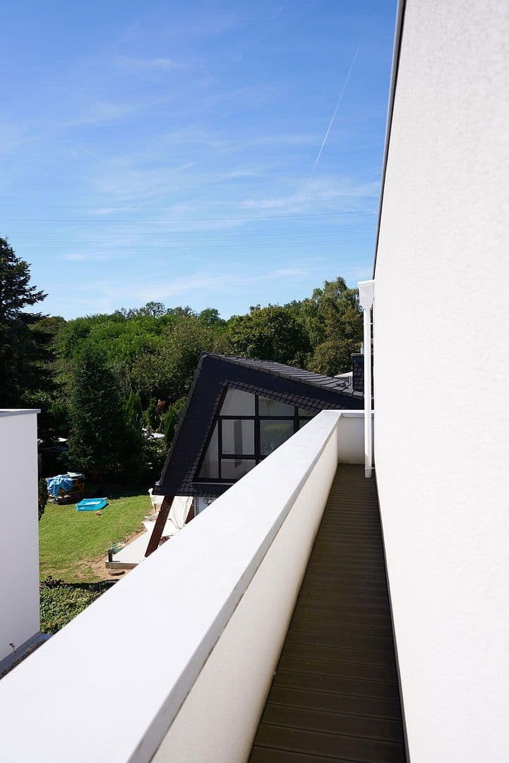 Predaj domu 159 m², pozemek 179 m², Offenbach am Main, Hesensko Predaj domu 159 m², pozemek 179 m², Offenbach am Main, Hesensko