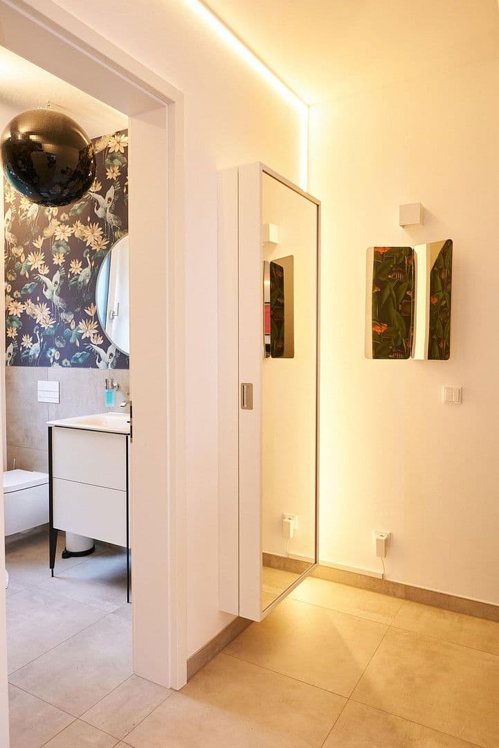 Predaj domu 159 m², pozemek 179 m², Offenbach am Main, Hesensko Predaj domu 159 m², pozemek 179 m², Offenbach am Main, Hesensko