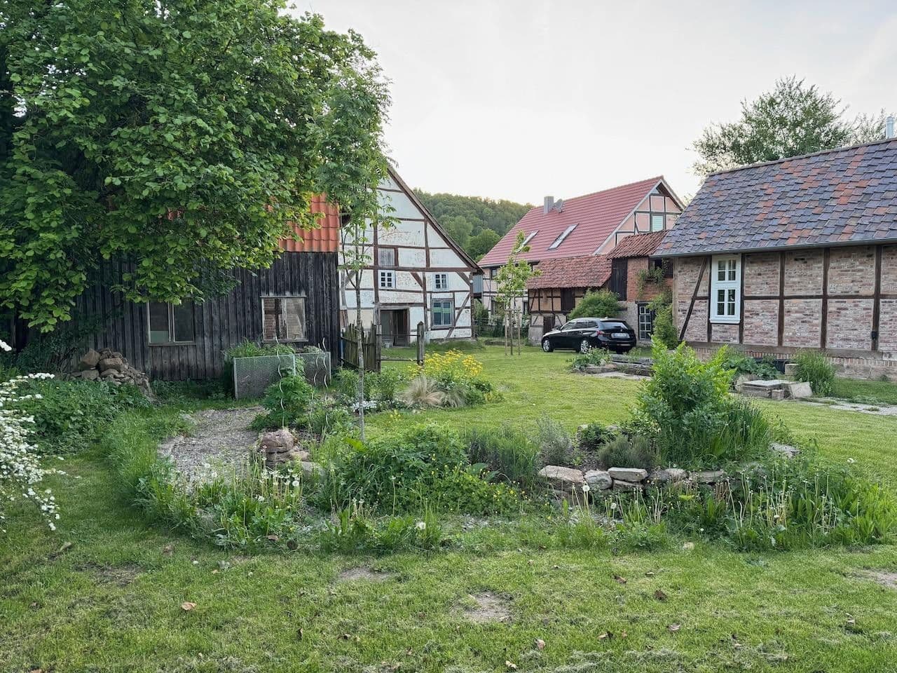 Predaj domu 240 m², pozemek 1.700 m², Flößerweg 20, Hann. Münden, Dolné Sasko Predaj domu 240 m², pozemek 1.700 m², Flößerweg 20, Hann. Münden, Dolné Sasko