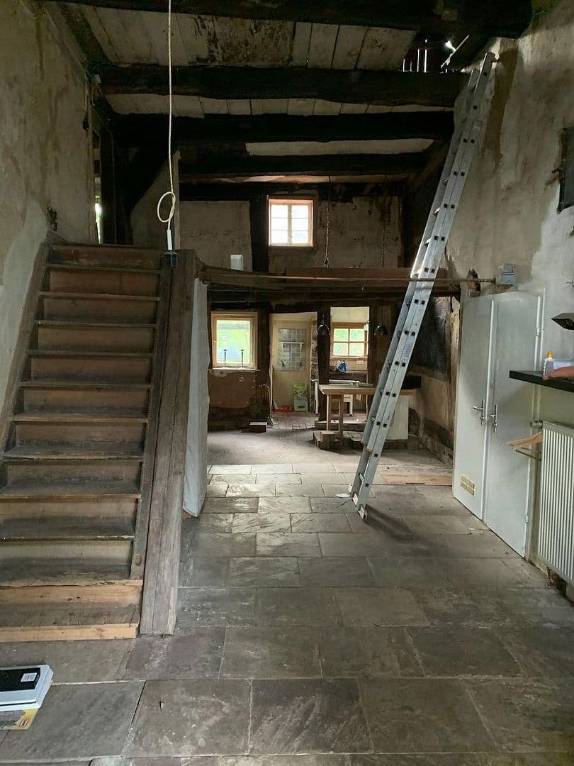 Predaj domu 240 m², pozemek 1.700 m², Flößerweg 20, Hann. Münden, Dolné Sasko Predaj domu 240 m², pozemek 1.700 m², Flößerweg 20, Hann. Münden, Dolné Sasko