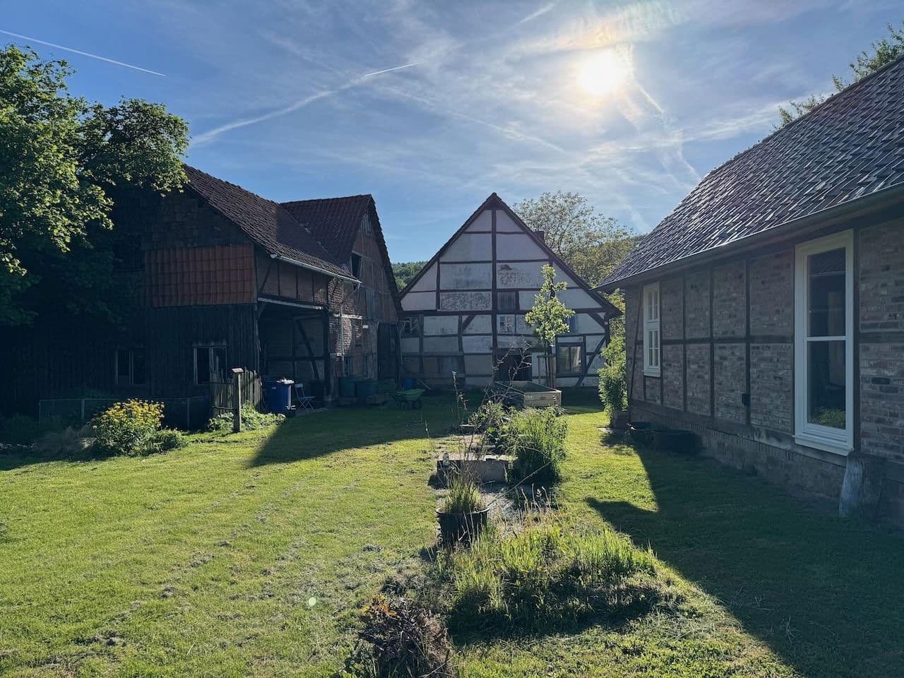 Predaj domu 240 m², pozemek 1.700 m², Flößerweg 20, Hann. Münden, Dolné Sasko Predaj domu 240 m², pozemek 1.700 m², Flößerweg 20, Hann. Münden, Dolné Sasko