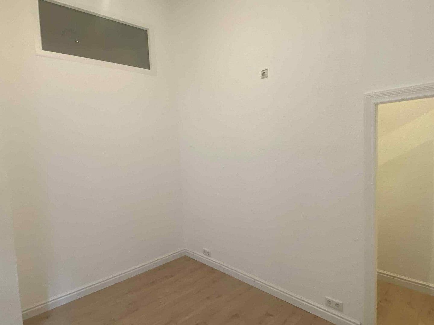 Prenájom bytu 3-izbový 72 m², Olbersstr. 4, Berlin, Berlín Prenájom bytu 3-izbový 72 m², Olbersstr. 4, Berlin, Berlín