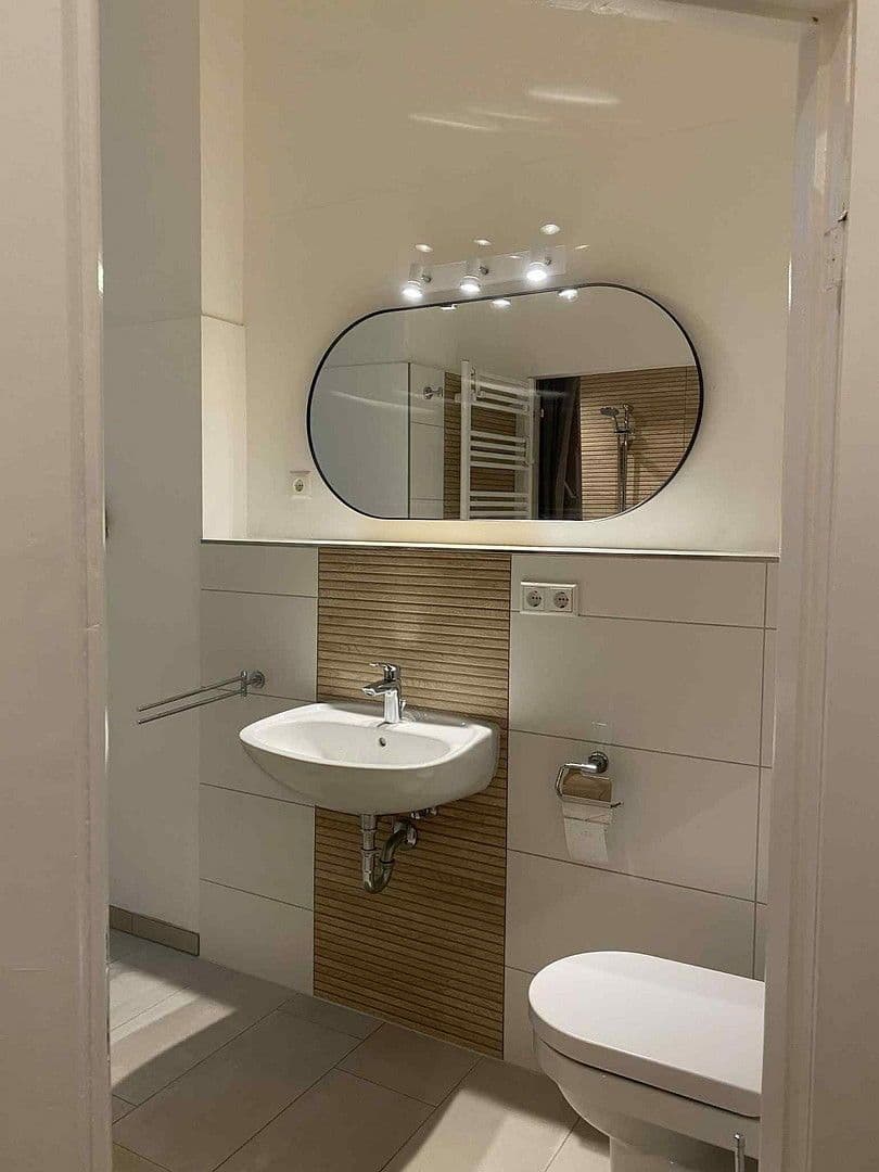 Prenájom bytu 3-izbový 72 m², Olbersstr. 4, Berlin, Berlín Prenájom bytu 3-izbový 72 m², Olbersstr. 4, Berlin, Berlín