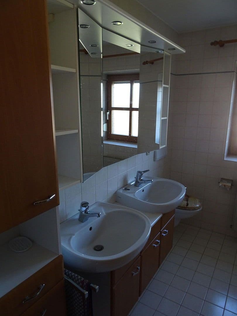 Predaj domu 260 m², pozemek 705 m², Grabenstätt, Bavorsko Predaj domu 260 m², pozemek 705 m², Grabenstätt, Bavorsko