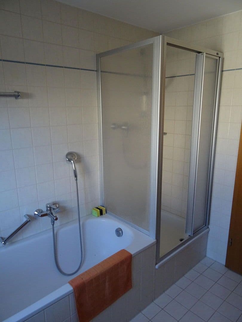 Predaj domu 260 m², pozemek 705 m², Grabenstätt, Bavorsko Predaj domu 260 m², pozemek 705 m², Grabenstätt, Bavorsko