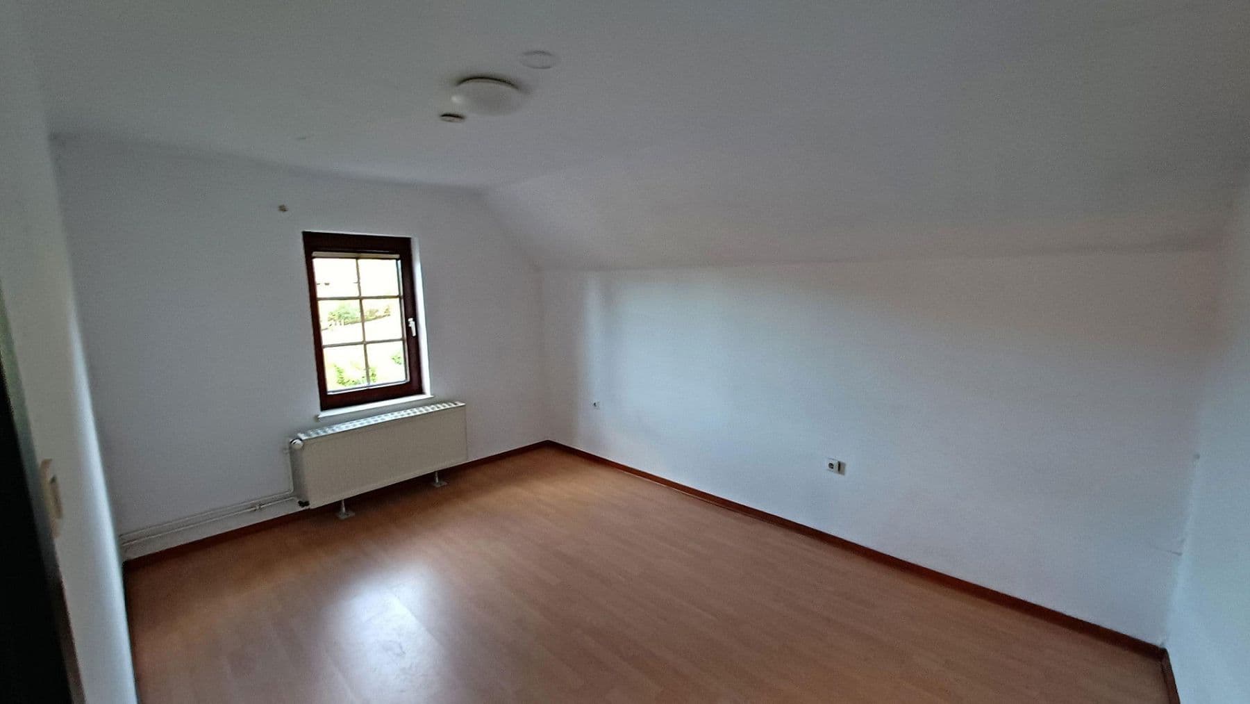 Predaj domu 140 m², pozemek 1.110 m², Arensburger Str. 17, Buchholz, Dolné Sasko Predaj domu 140 m², pozemek 1.110 m², Arensburger Str. 17, Buchholz, Dolné Sasko