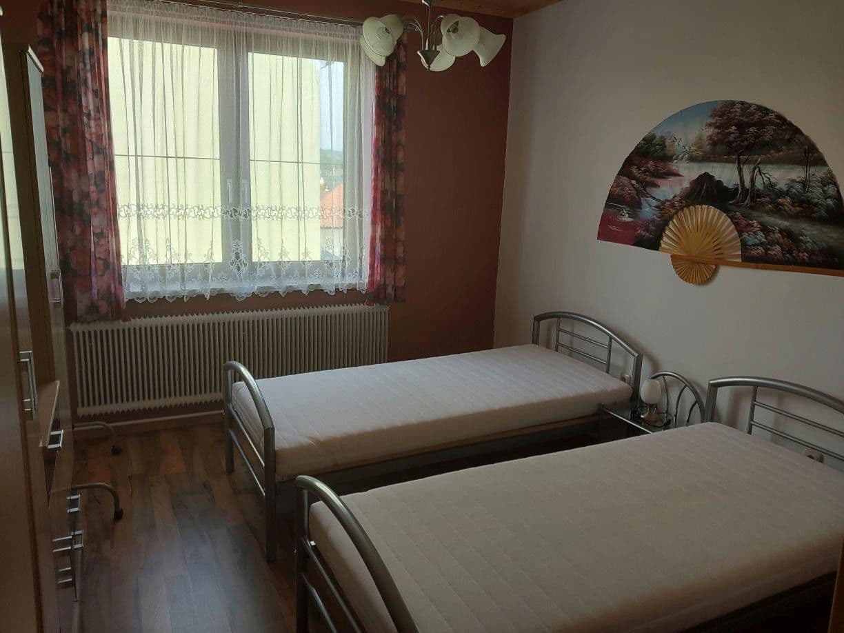 Predaj domu 260 m², pozemek 1.000 m², Hausbach 56, Schwarzenau, Dolné Rakúsko Predaj domu 260 m², pozemek 1.000 m², Hausbach 56, Schwarzenau, Dolné Rakúsko