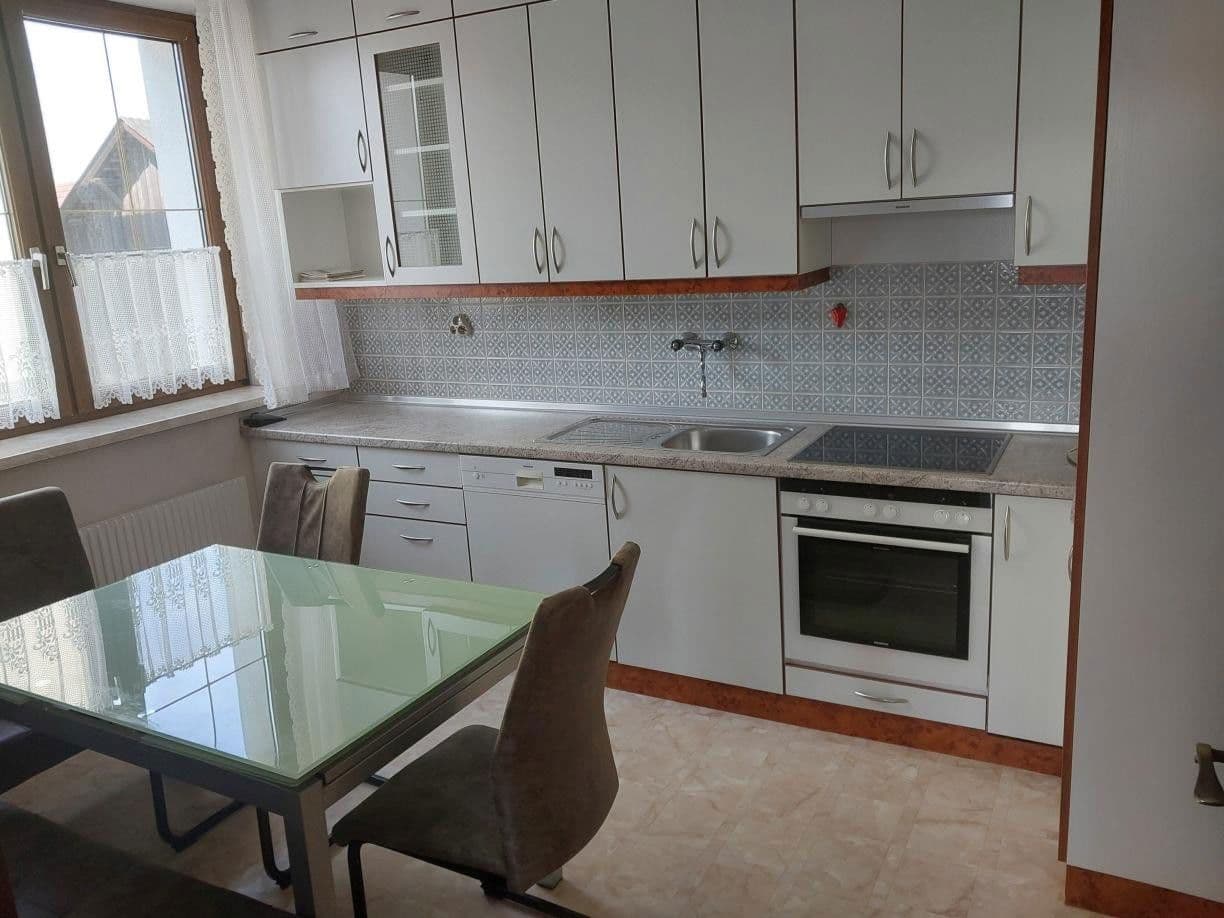 Predaj domu 260 m², pozemek 1.000 m², Hausbach 56, Schwarzenau, Dolné Rakúsko Predaj domu 260 m², pozemek 1.000 m², Hausbach 56, Schwarzenau, Dolné Rakúsko