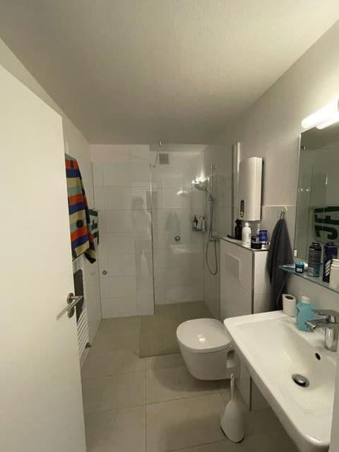 Prenájom bytu 2-izbový 68 m², Düsseldorf, Severné Porýnie - Westfálsko Prenájom bytu 2-izbový 68 m², Düsseldorf, Severné Porýnie - Westfálsko