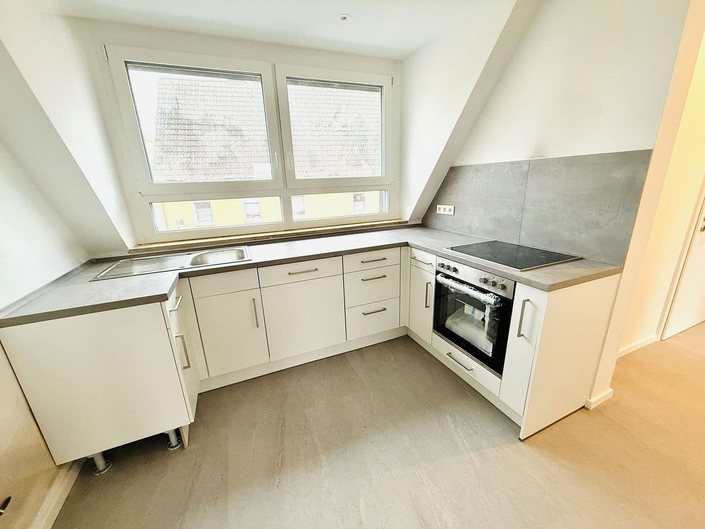 Prenájom bytu 3-izbový 86 m², Windsbach, Bavorsko Prenájom bytu 3-izbový 86 m², Windsbach, Bavorsko