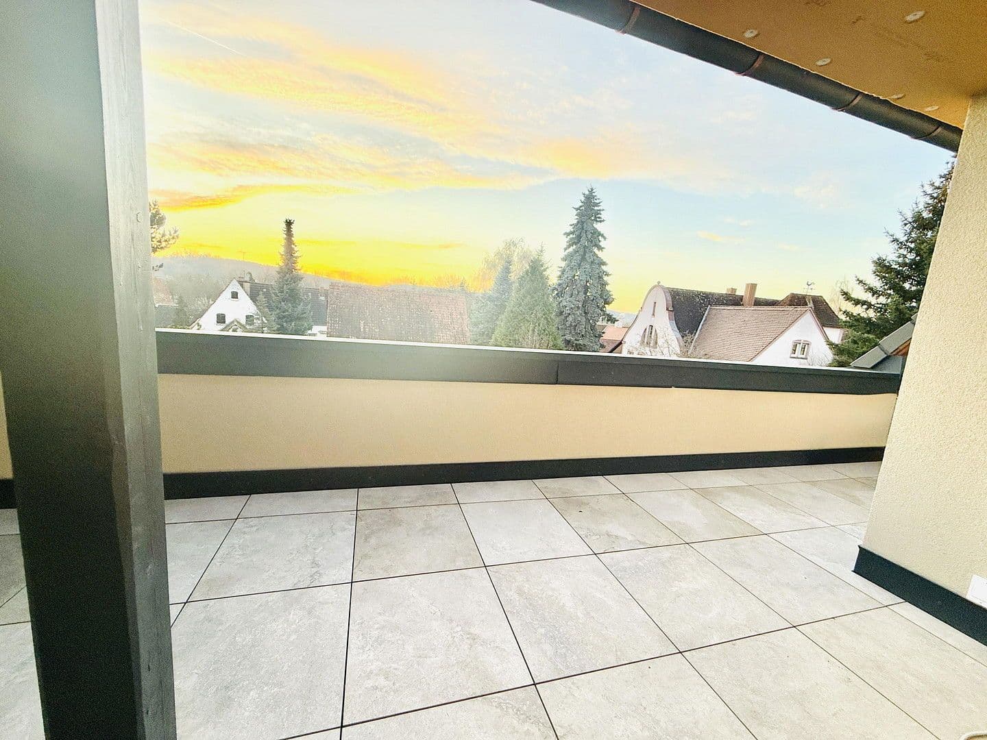 Prenájom bytu 3-izbový 86 m², Windsbach, Bavorsko Prenájom bytu 3-izbový 86 m², Windsbach, Bavorsko