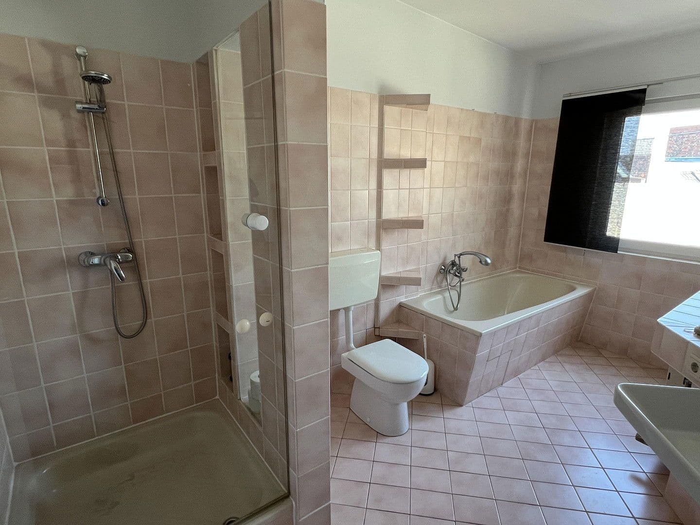 Prenájom bytu 1-izbový 112 m², Berlin, Berlín Prenájom bytu 1-izbový 112 m², Berlin, Berlín