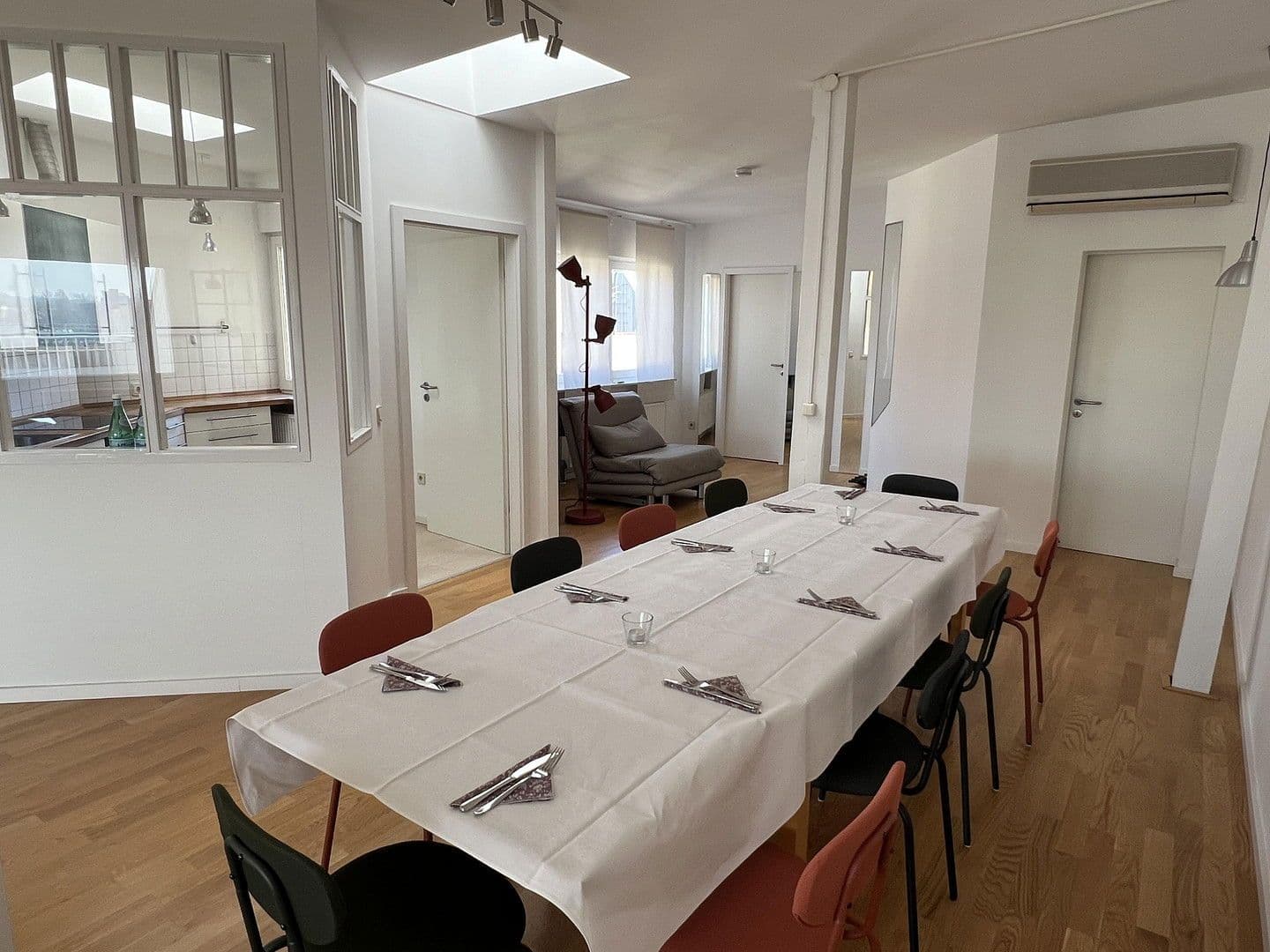 Prenájom bytu 1-izbový 112 m², Berlin, Berlín Prenájom bytu 1-izbový 112 m², Berlin, Berlín