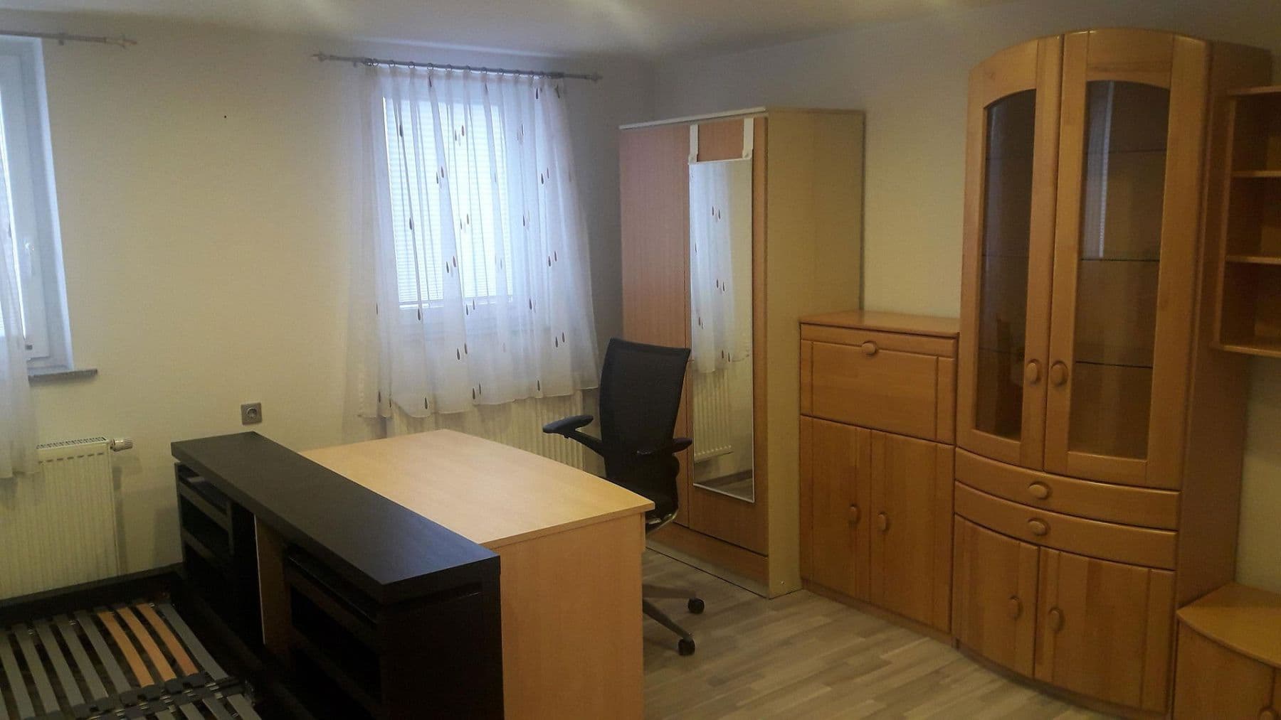 Prenájom bytu 1-izbový 23 m², Schlossstr. 6, Niefern-Öschelbronn, Bádensko-Wurttembersko Prenájom bytu 1-izbový 23 m², Schlossstr. 6, Niefern-Öschelbronn, Bádensko-Wurttembersko