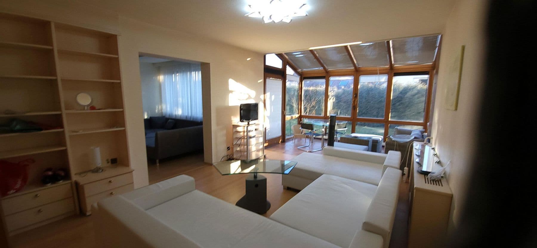 Prenájom bytu 3-izbový 100 m², Oberer Wingertweg 8, Pforzheim, Bádensko-Wurttembersko Prenájom bytu 3-izbový 100 m², Oberer Wingertweg 8, Pforzheim, Bádensko-Wurttembersko