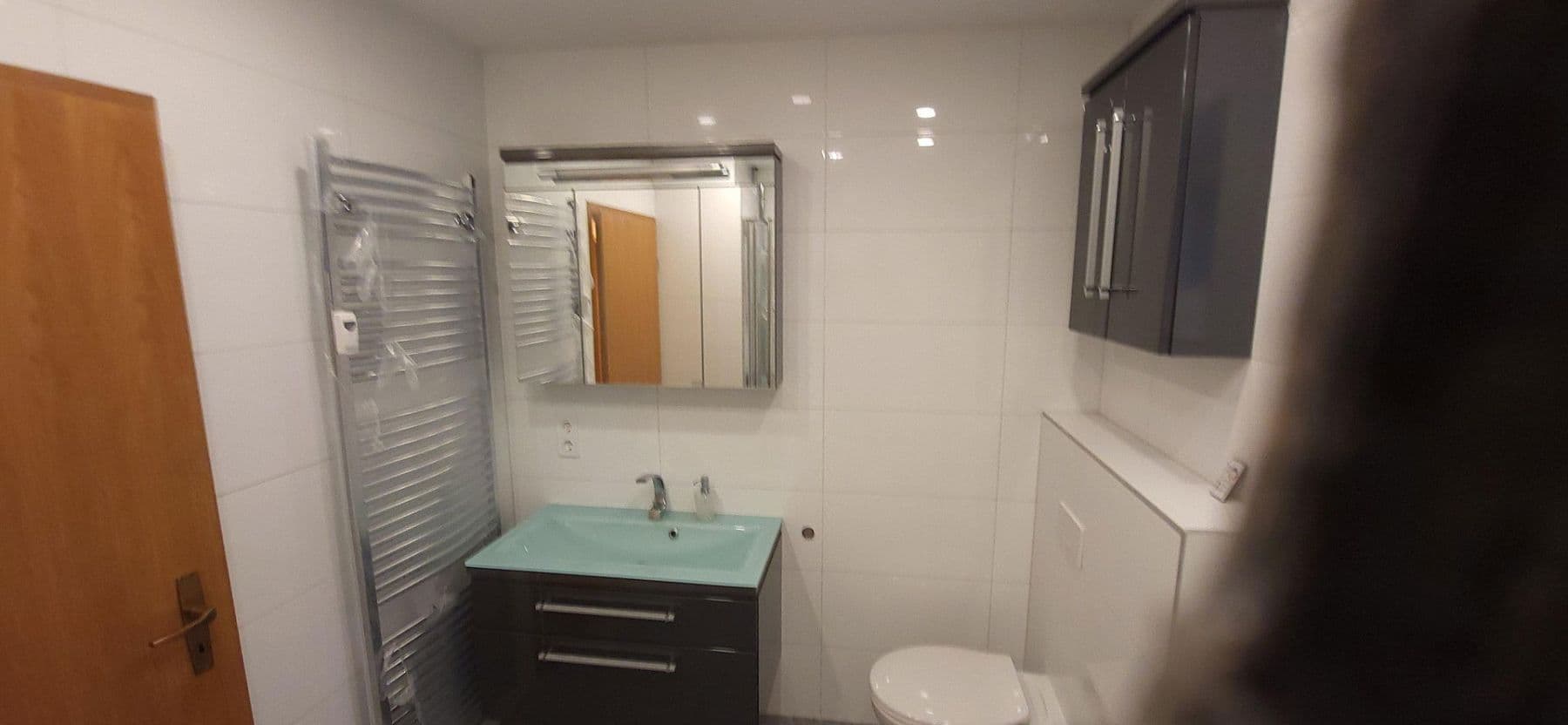 Prenájom bytu 3-izbový 100 m², Oberer Wingertweg 8, Pforzheim, Bádensko-Wurttembersko Prenájom bytu 3-izbový 100 m², Oberer Wingertweg 8, Pforzheim, Bádensko-Wurttembersko