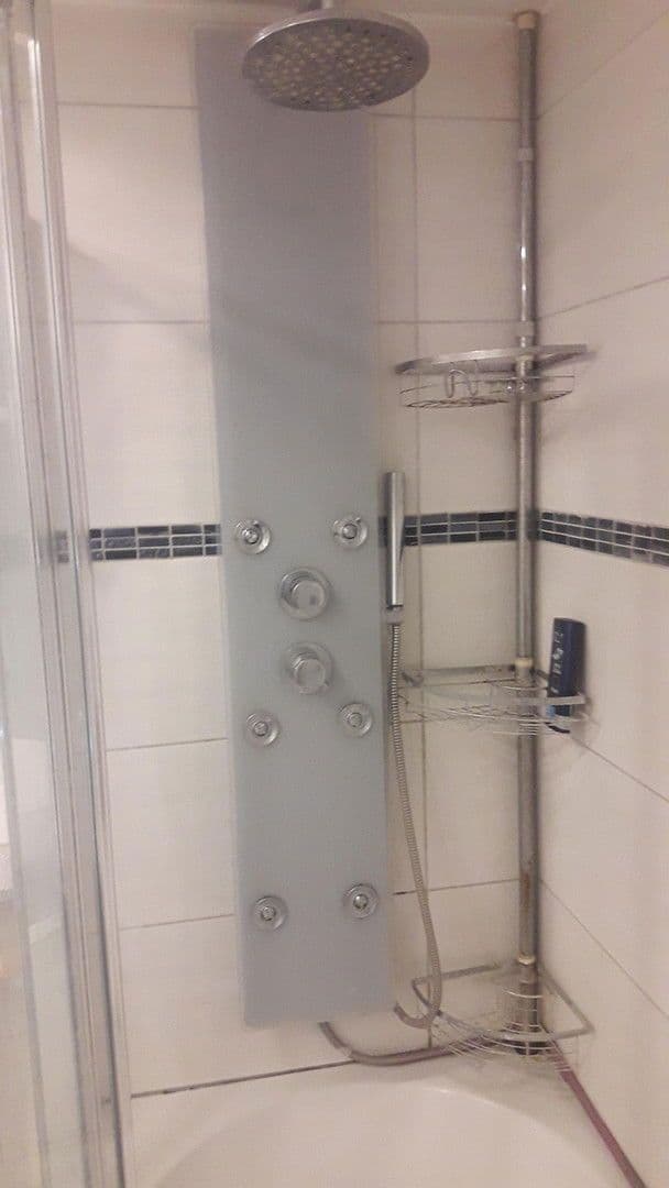 Prenájom bytu 1-izbový 23 m², Schlossstr. 6, Niefern-Öschelbronn, Bádensko-Wurttembersko Prenájom bytu 1-izbový 23 m², Schlossstr. 6, Niefern-Öschelbronn, Bádensko-Wurttembersko