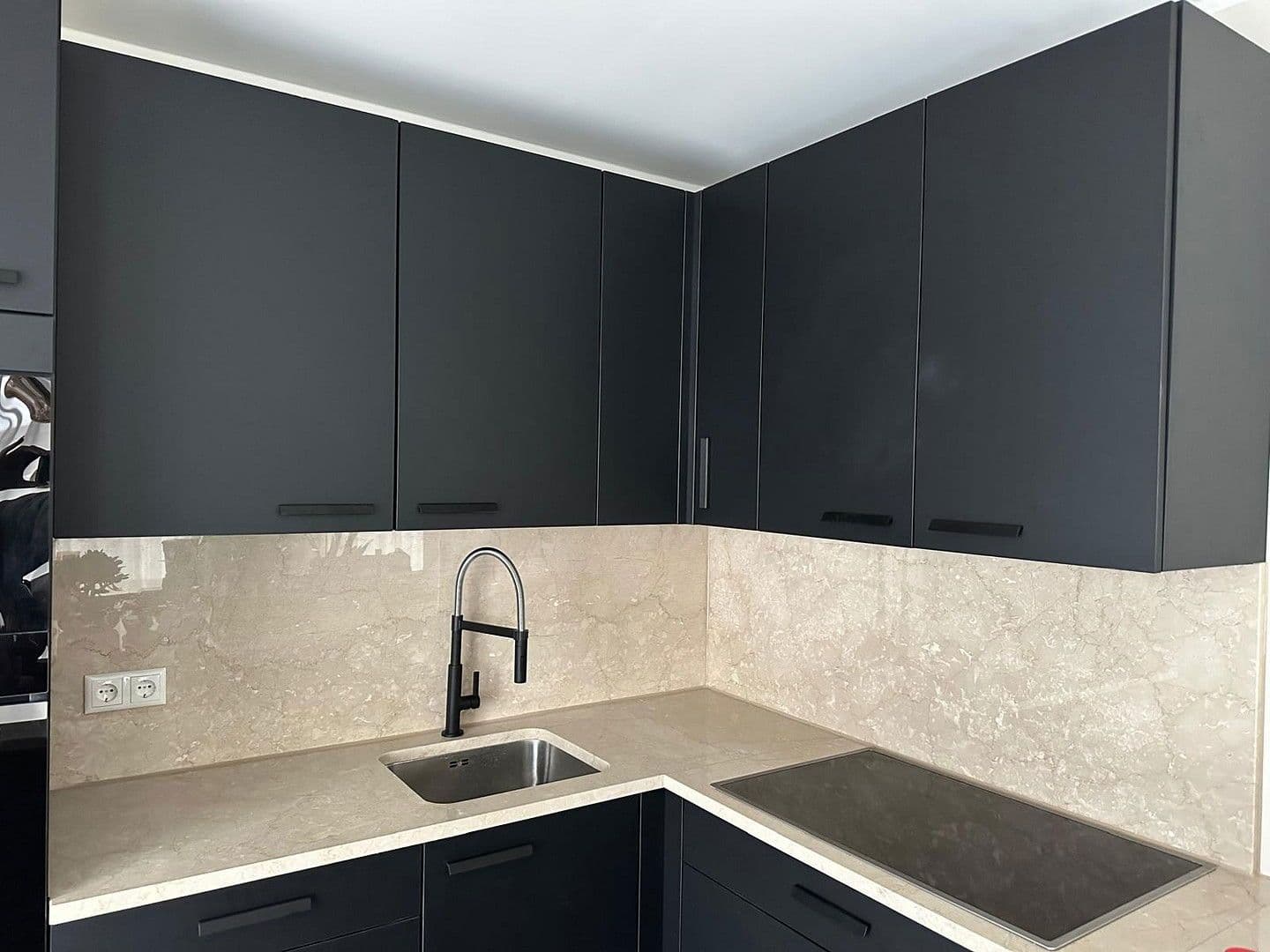 Predaj domu 108 m², pozemek 161 m², Halstenbek, Šlezvicko-Holštajnsko Predaj domu 108 m², pozemek 161 m², Halstenbek, Šlezvicko-Holštajnsko