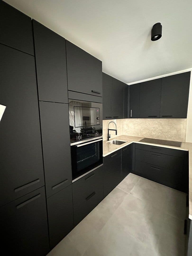 Predaj domu 108 m², pozemek 161 m², Halstenbek, Šlezvicko-Holštajnsko Predaj domu 108 m², pozemek 161 m², Halstenbek, Šlezvicko-Holštajnsko