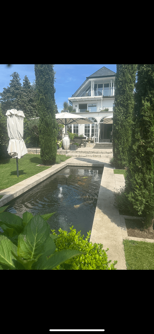 Prenájom bytu 3-izbový 85 m², Bergische-Landstr.262, Düsseldorf, Severné Porýnie - Westfálsko Prenájom bytu 3-izbový 85 m², Bergische-Landstr.262, Düsseldorf, Severné Porýnie - Westfálsko