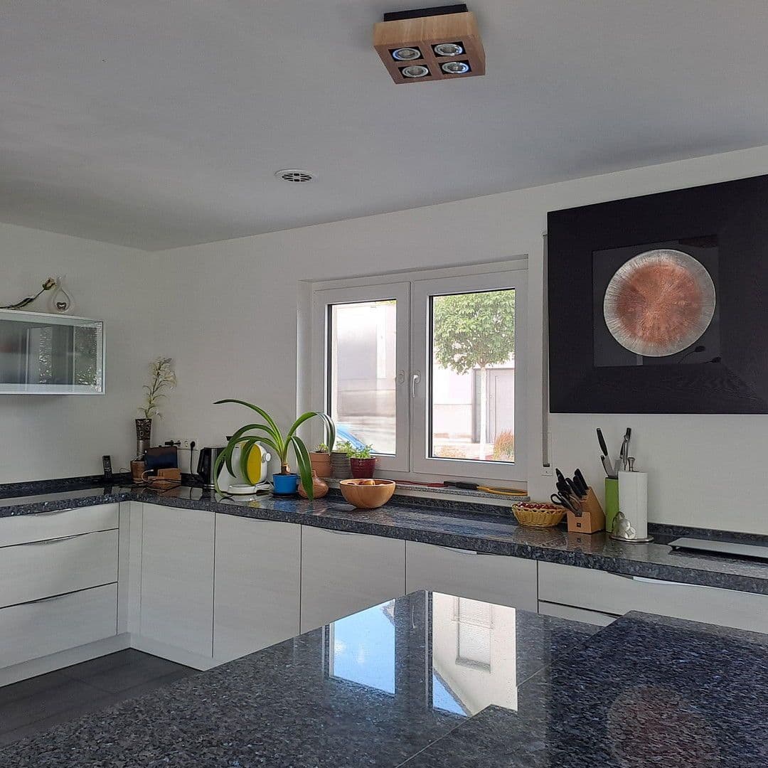 Predaj domu 179 m², pozemek 538 m², Malsch, Bádensko-Wurttembersko Predaj domu 179 m², pozemek 538 m², Malsch, Bádensko-Wurttembersko