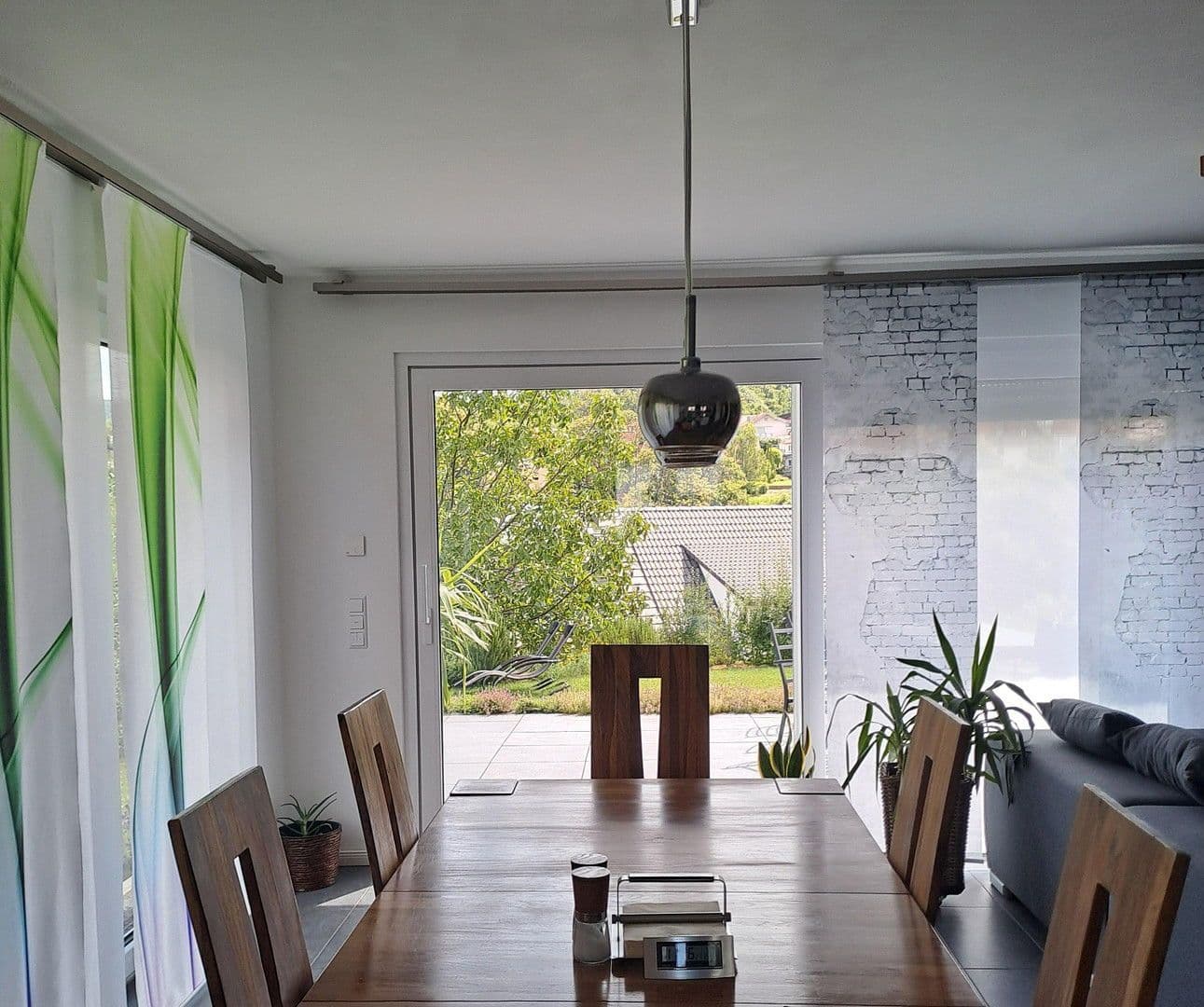 Predaj domu 179 m², pozemek 538 m², Malsch, Bádensko-Wurttembersko Predaj domu 179 m², pozemek 538 m², Malsch, Bádensko-Wurttembersko