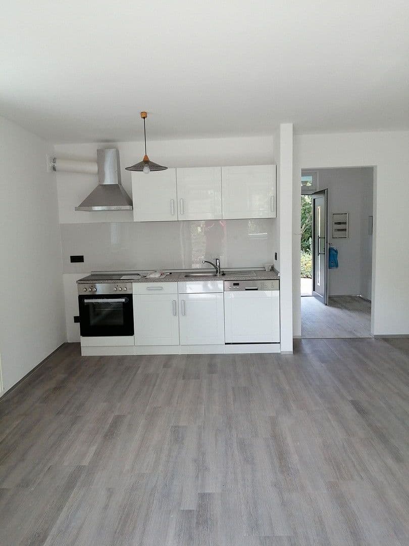Predaj domu 180 m², pozemek 450 m², Koblenz, Porýnie-Falcko Predaj domu 180 m², pozemek 450 m², Koblenz, Porýnie-Falcko