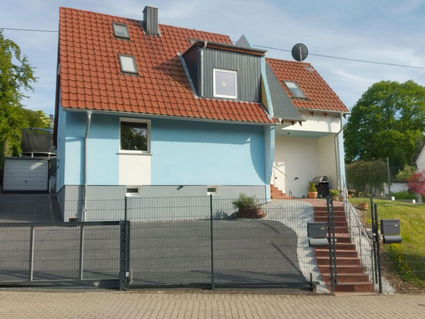 Predaj domu 180 m², pozemek 450 m², Koblenz, Porýnie-Falcko Predaj domu 180 m², pozemek 450 m², Koblenz, Porýnie-Falcko