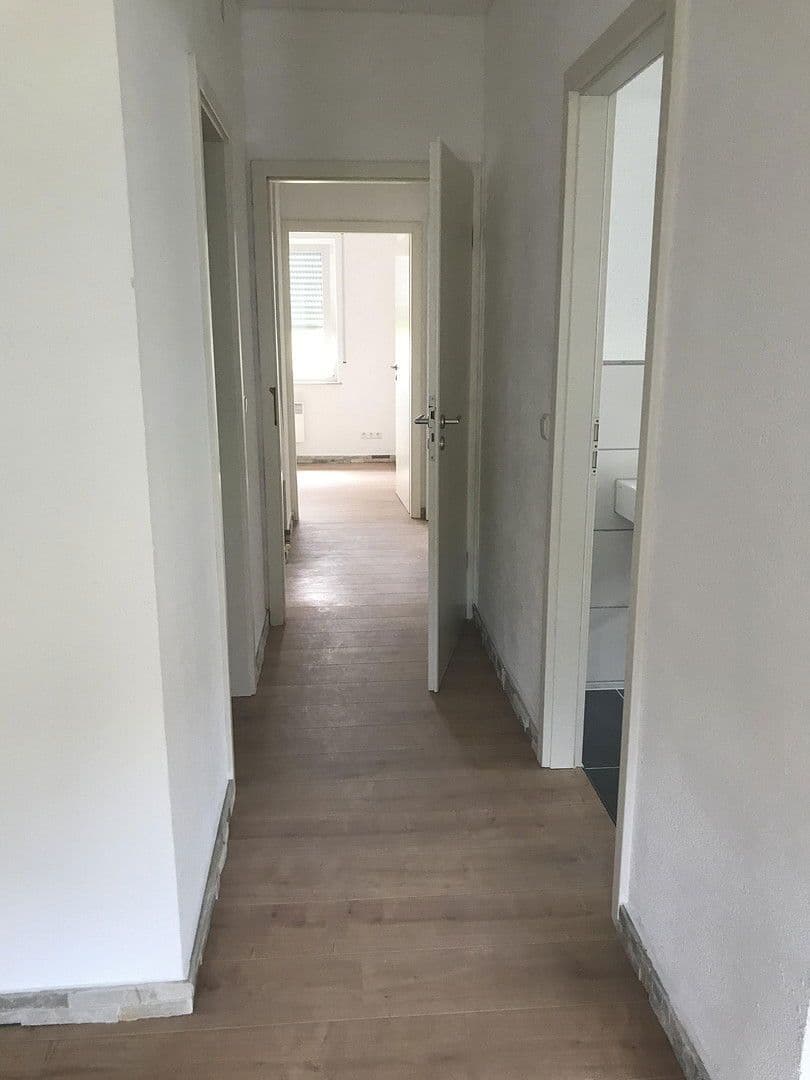 Predaj domu 210 m², pozemek 462 m², Lindenstrasse 2, Klein-Winternheim, Porýnie-Falcko Predaj domu 210 m², pozemek 462 m², Lindenstrasse 2, Klein-Winternheim, Porýnie-Falcko