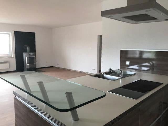 Predaj domu 210 m², pozemek 462 m², Lindenstrasse 2, Klein-Winternheim, Porýnie-Falcko Predaj domu 210 m², pozemek 462 m², Lindenstrasse 2, Klein-Winternheim, Porýnie-Falcko