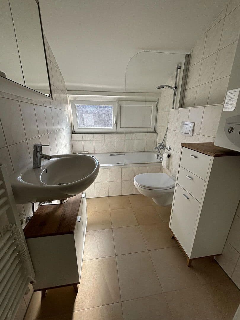 Prenájom bytu 1-izbový 43 m², Stuttgart, Bádensko-Wurttembersko Prenájom bytu 1-izbový 43 m², Stuttgart, Bádensko-Wurttembersko