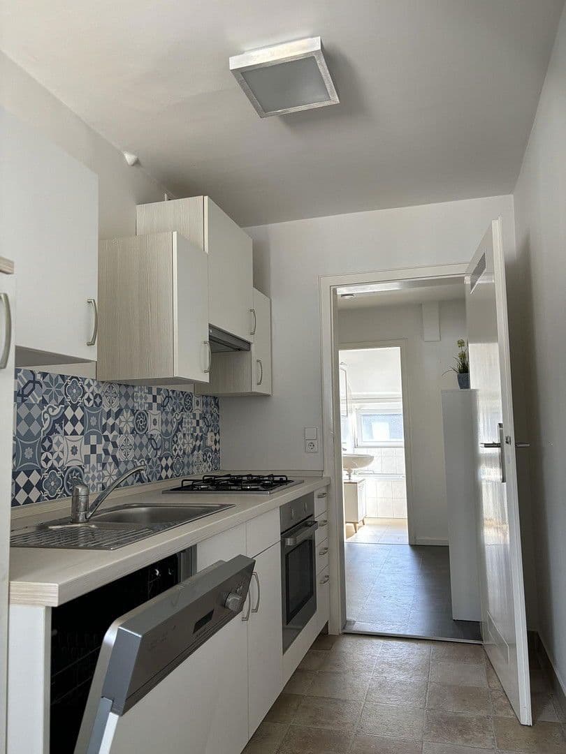 Prenájom bytu 1-izbový 43 m², Stuttgart, Bádensko-Wurttembersko Prenájom bytu 1-izbový 43 m², Stuttgart, Bádensko-Wurttembersko