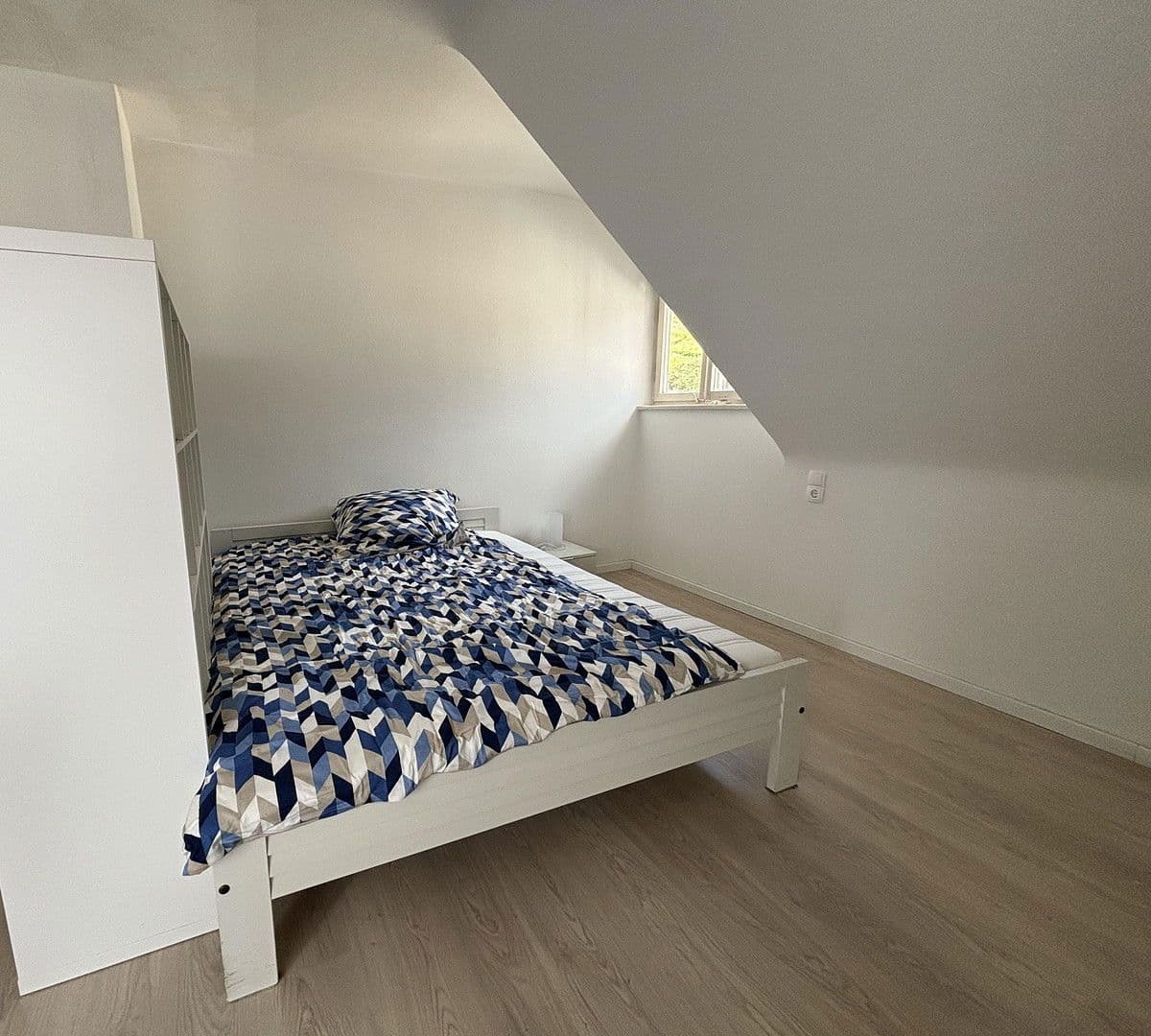 Prenájom bytu 1-izbový 43 m², Stuttgart, Bádensko-Wurttembersko Prenájom bytu 1-izbový 43 m², Stuttgart, Bádensko-Wurttembersko