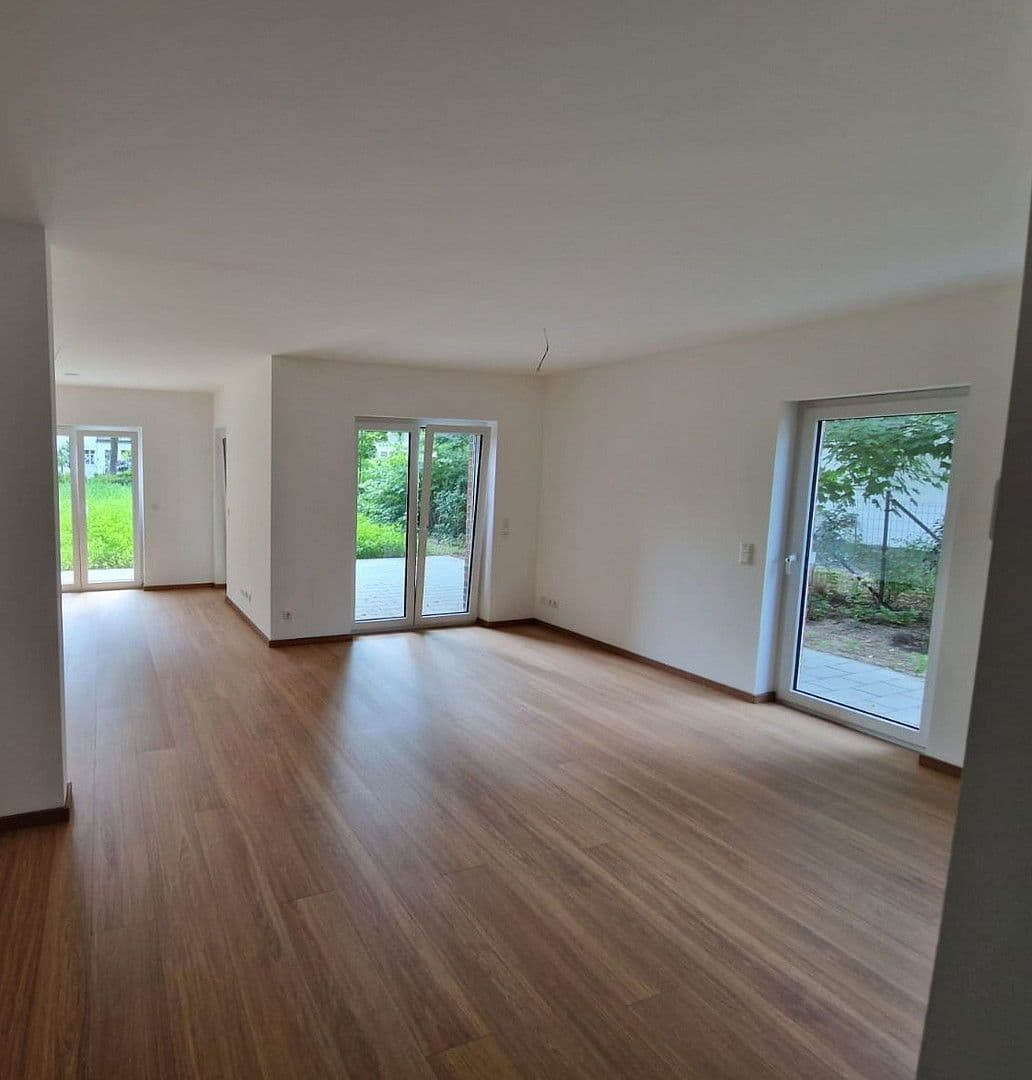 Prenájom domu 142 m², pozemek 530 m², Brandenburger Straße 4, Zeuthen, Brandenbursko Prenájom domu 142 m², pozemek 530 m², Brandenburger Straße 4, Zeuthen, Brandenbursko