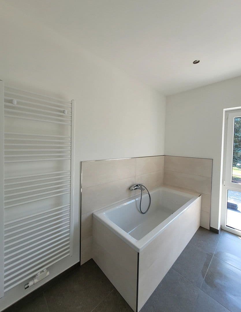 Prenájom domu 142 m², pozemek 530 m², Brandenburger Straße 4, Zeuthen, Brandenbursko Prenájom domu 142 m², pozemek 530 m², Brandenburger Straße 4, Zeuthen, Brandenbursko