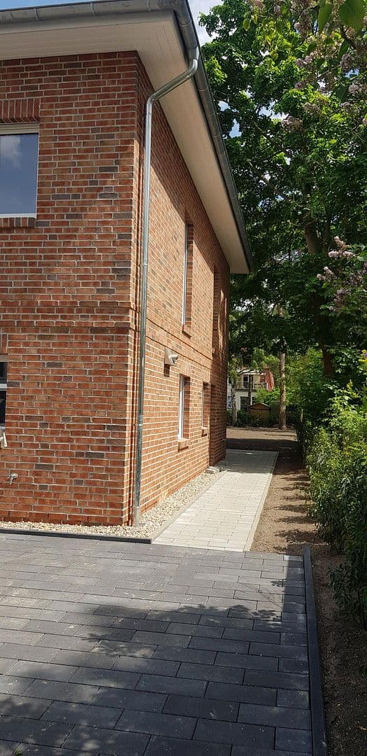 Prenájom domu 142 m², pozemek 530 m², Brandenburger Straße 4, Zeuthen, Brandenbursko Prenájom domu 142 m², pozemek 530 m², Brandenburger Straße 4, Zeuthen, Brandenbursko