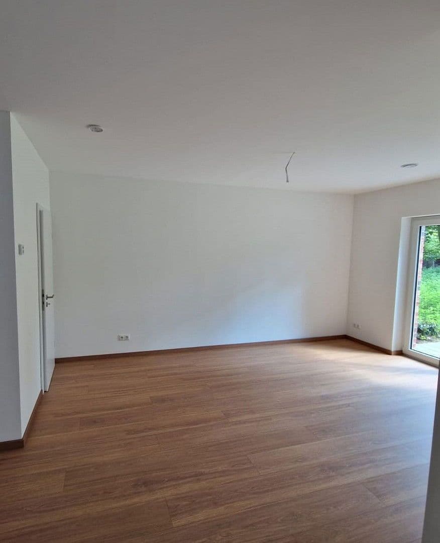 Prenájom domu 142 m², pozemek 530 m², Brandenburger Straße 4, Zeuthen, Brandenbursko Prenájom domu 142 m², pozemek 530 m², Brandenburger Straße 4, Zeuthen, Brandenbursko