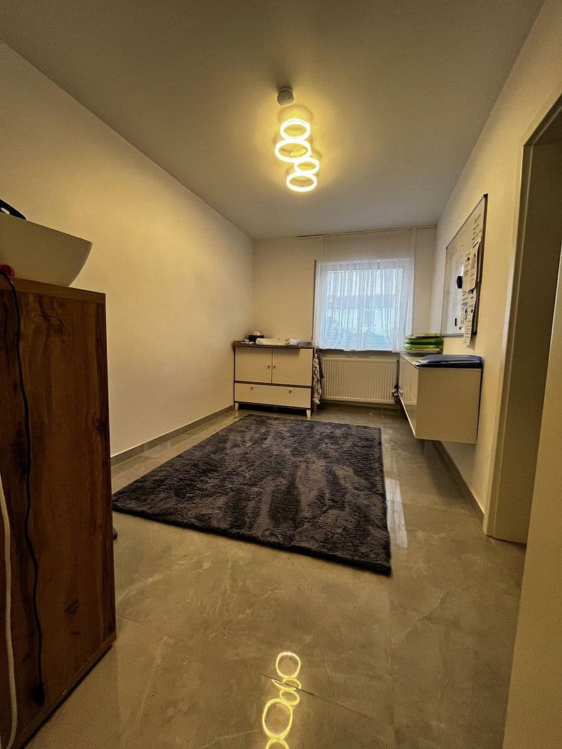 Predaj domu 252 m², pozemek 767 m², Mutterstadt, Porýnie-Falcko Predaj domu 252 m², pozemek 767 m², Mutterstadt, Porýnie-Falcko