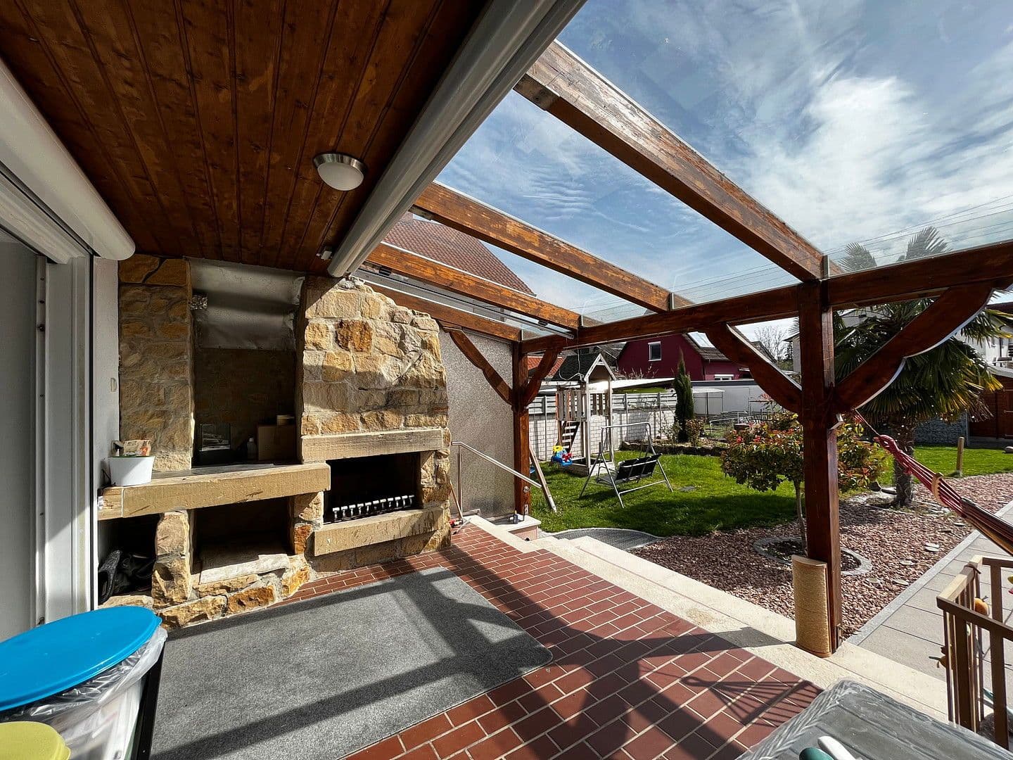 Predaj domu 252 m², pozemek 767 m², Mutterstadt, Porýnie-Falcko Predaj domu 252 m², pozemek 767 m², Mutterstadt, Porýnie-Falcko