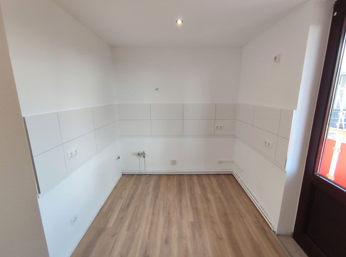 Prenájom bytu 3-izbový 76 m², Lutherstr. 1, Bremerhaven, Brémy Prenájom bytu 3-izbový 76 m², Lutherstr. 1, Bremerhaven, Brémy