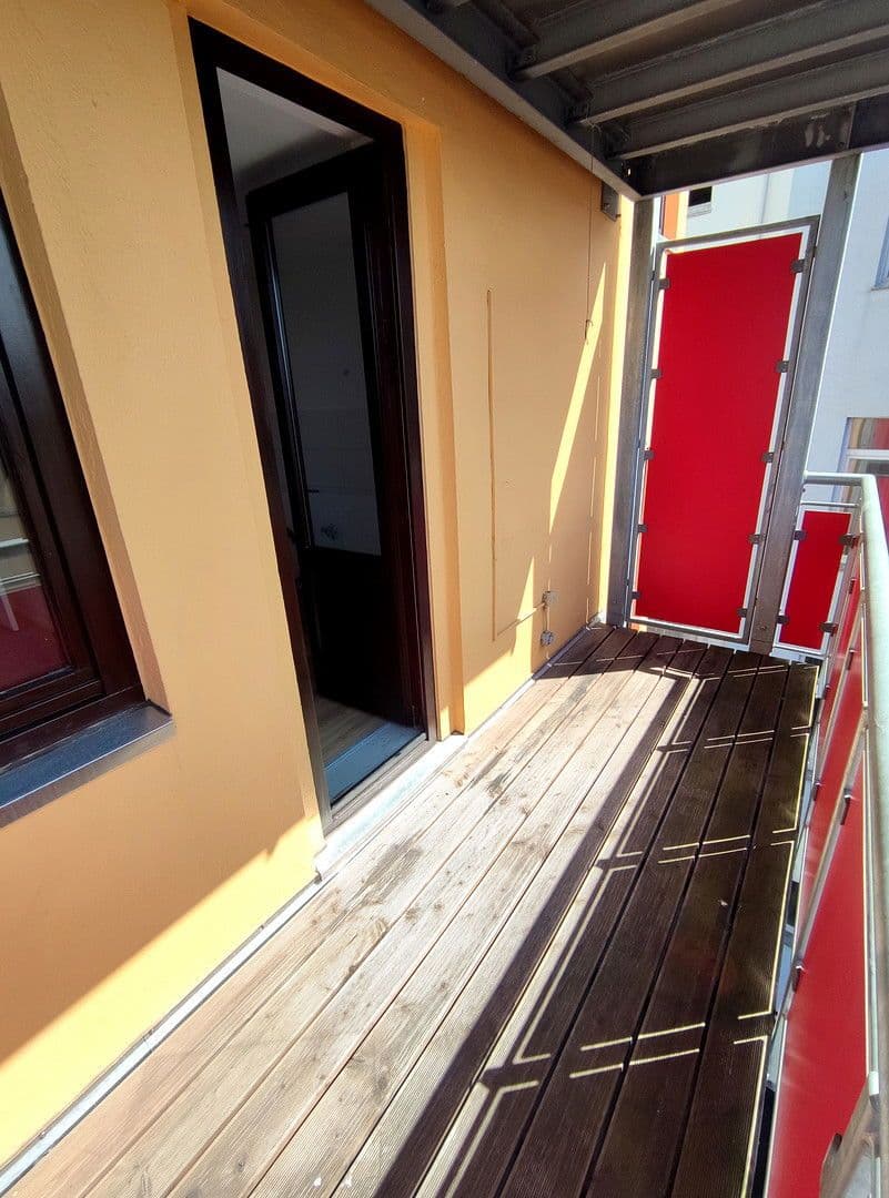 Prenájom bytu 3-izbový 76 m², Lutherstr. 1, Bremerhaven, Brémy Prenájom bytu 3-izbový 76 m², Lutherstr. 1, Bremerhaven, Brémy